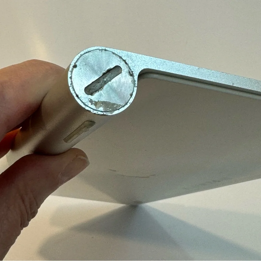 Apple keyboard- PARTS ONLY!